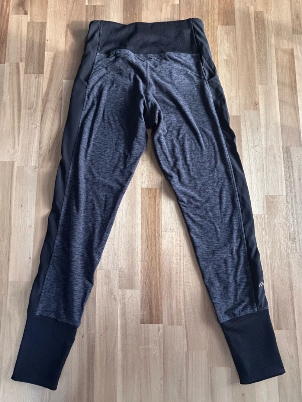 Black Mountain Legging taille haute – Gris & noir – Confort sport - Picture 4 of 4